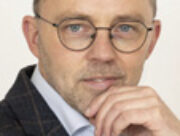 Prop. J. van der Knijff beroepbaar
