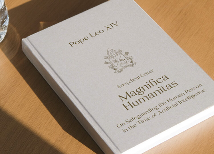 Het is een lovenswaardig initiatief van de paus om het eigene van de mens te willen beschermen tegen mogelijke overheersing door AI.