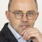 dr. J. van der Knijff